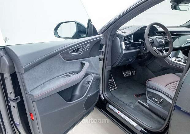Audi RSQ8