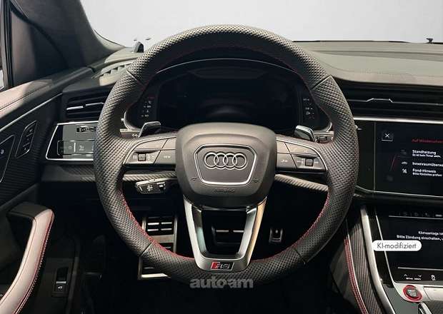 Audi RSQ8