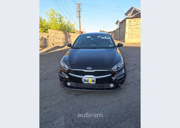 Kia Forte 2019 — լուսանկար 1