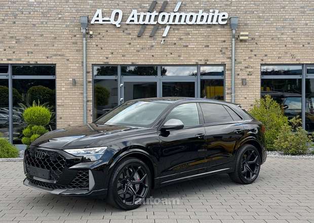 Audi RSQ8