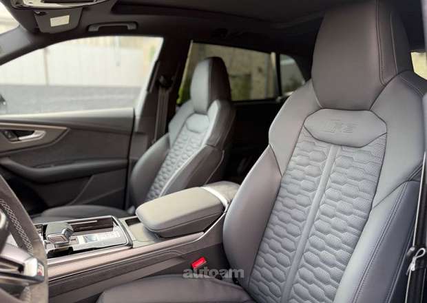 Audi RSQ8