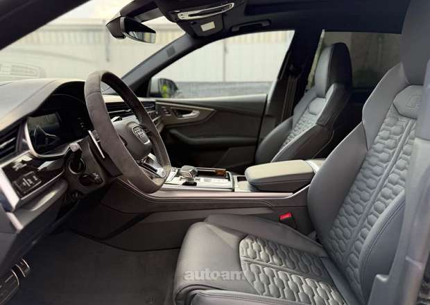 Audi RSQ8