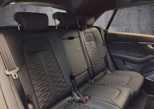 Audi RSQ8