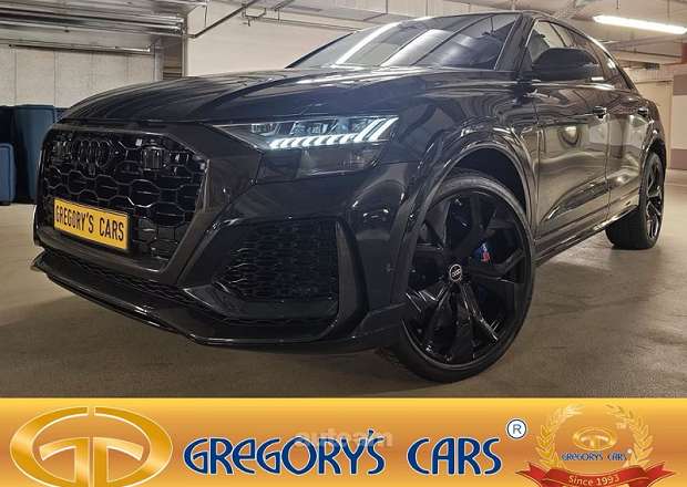 Audi RSQ8