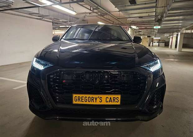 Audi RSQ8