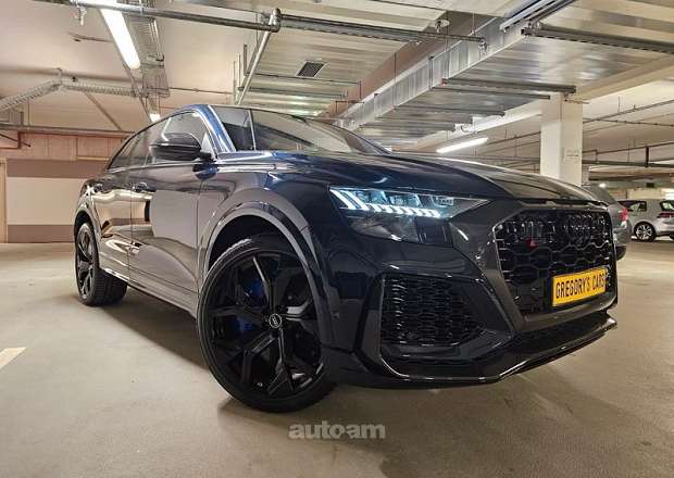 Audi RSQ8