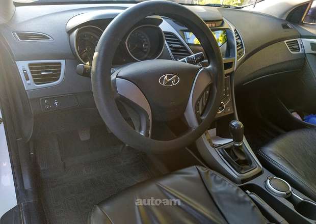 Hyundai Elantra 2015 — фото 5