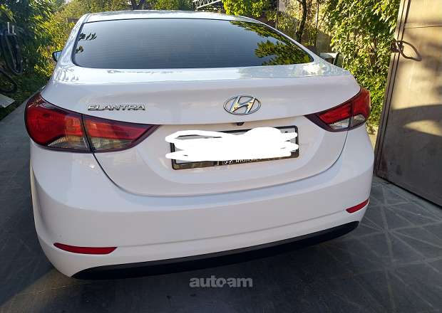 Hyundai Elantra 2015 — фото 2