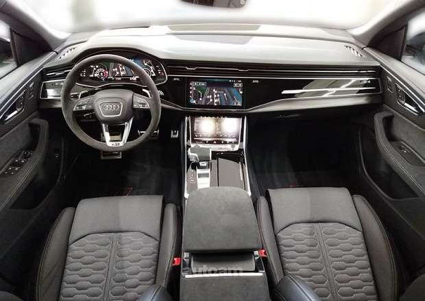 Audi RSQ8