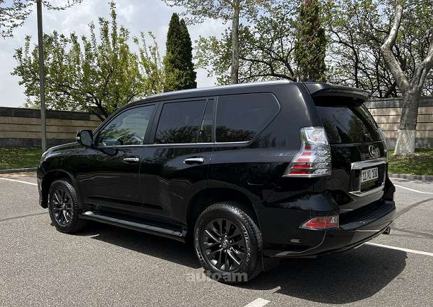 Lexus GX 460 2023 — լուսանկար 12