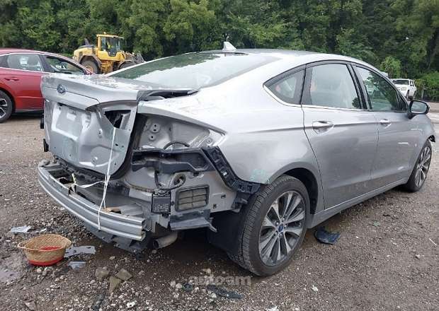 Ford Fusion 2020 — photo 4