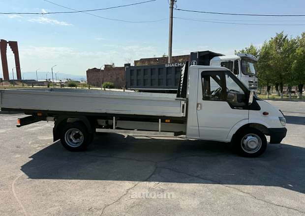 Ford Transit 2003 — photo 2