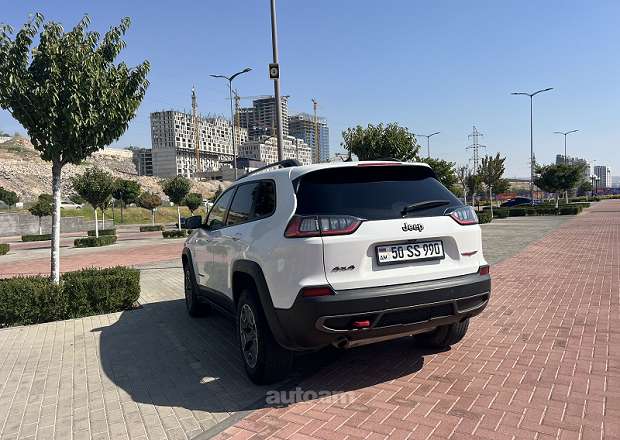 Jeep Cherokee 2021 — լուսանկար 3