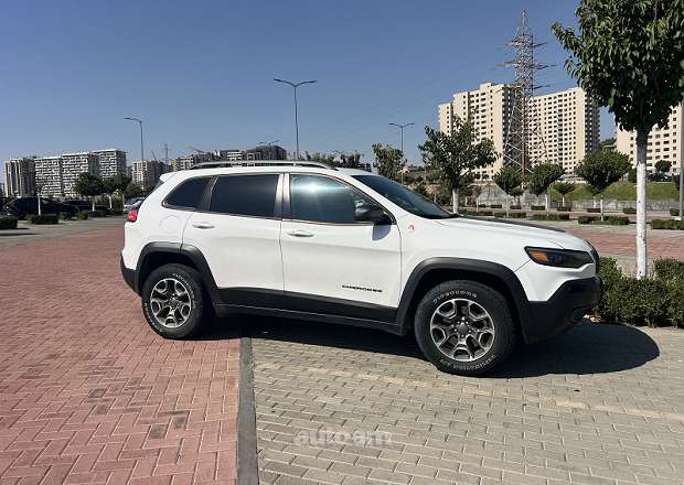 Jeep Cherokee 2021 — լուսանկար 1