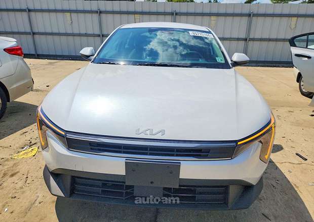 Kia K4