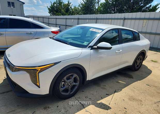 Kia K4