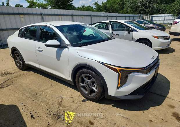 Kia K4