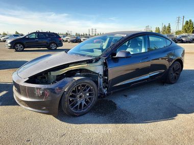 Tesla Model 3  2024 