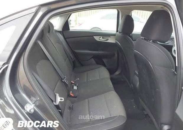 Kia Forte 2023 — photo 8