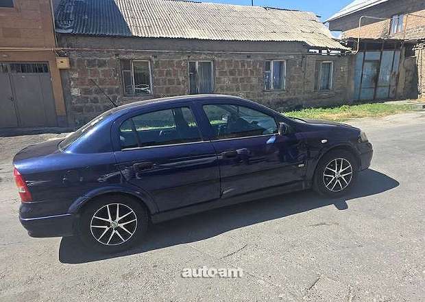 Opel Astra 2019 — լուսանկար 2
