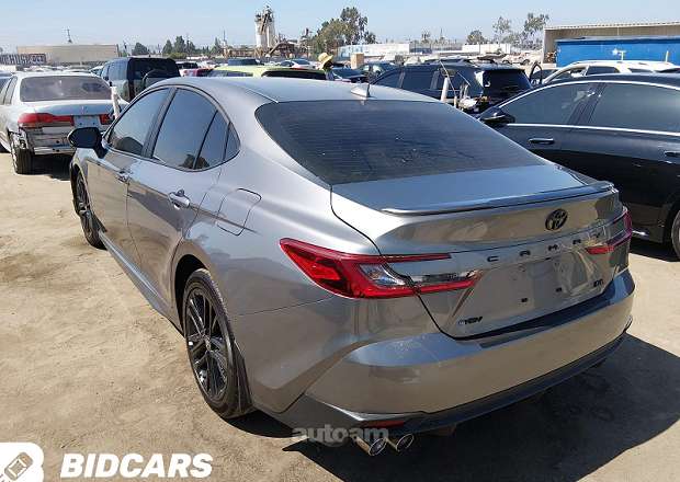 Toyota Camry 2026 — լուսանկար 3