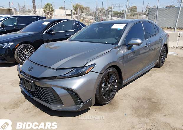 Toyota Camry 2026 — լուսանկար 2