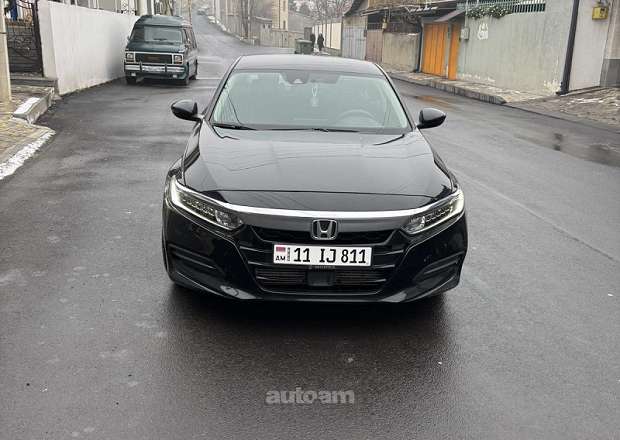 Honda Accord 2018 — լուսանկար 1