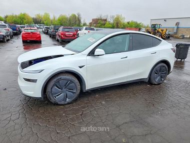 Tesla Model Y  2025 