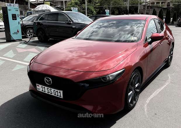 Mazda 3 2019 — լուսանկար 1