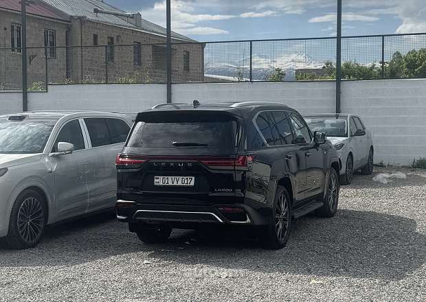 Lexus LX 600 2025 — լուսանկար 10