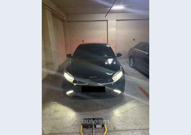 Kia Forte 2023 — լուսանկար 1