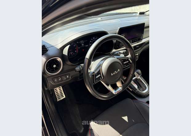 Kia Forte 2023 — լուսանկար 4