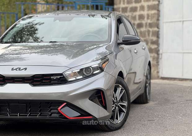 Kia Forte 2023 — լուսանկար 3