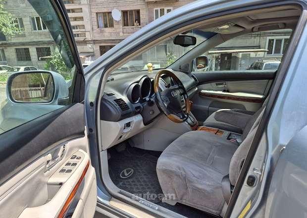 Lexus RX 330