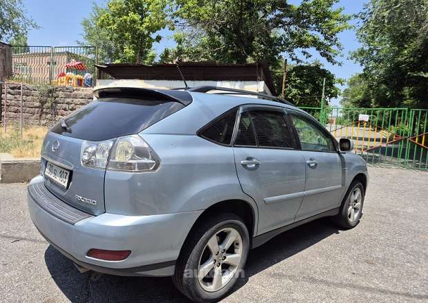 Lexus RX 330