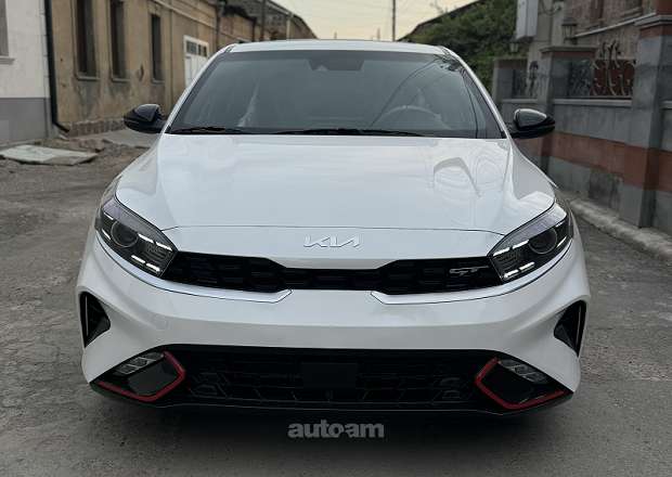 Kia Forte 2022 — լուսանկար 1