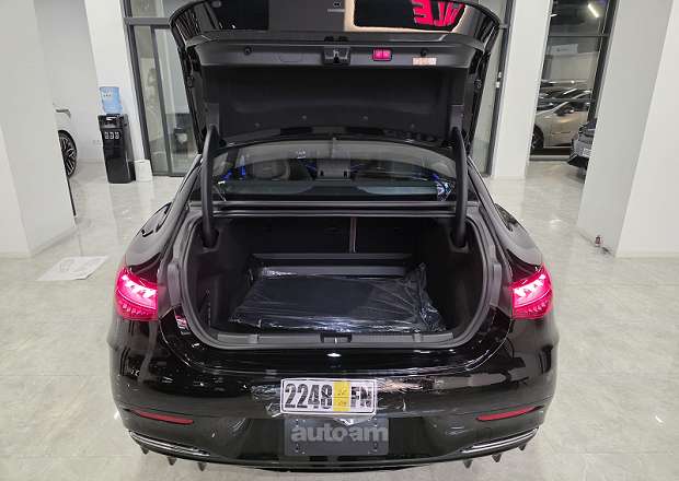Mercedes-Benz EQE