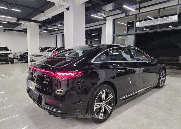 Mercedes-Benz EQE
