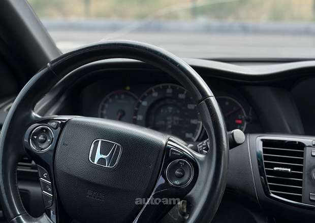 Honda Accord 2017 — фото 11