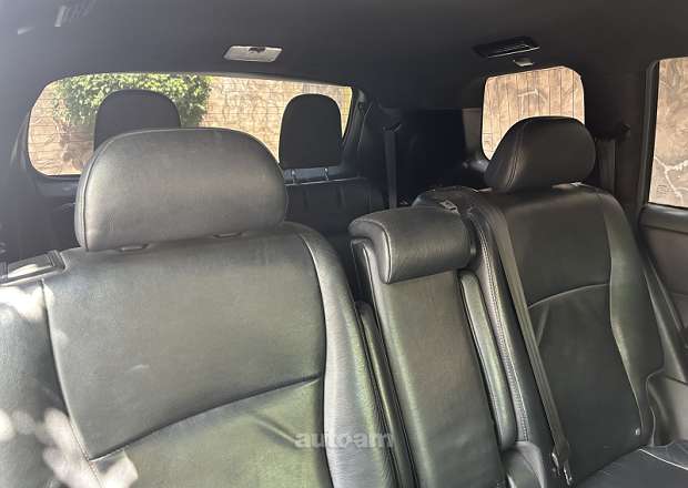 Toyota Highlander 2011 — լուսանկար 5