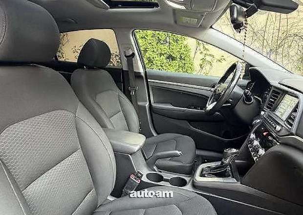 Hyundai Elantra 2018 — լուսանկար 4