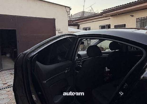 Hyundai Elantra 2018 — լուսանկար 6