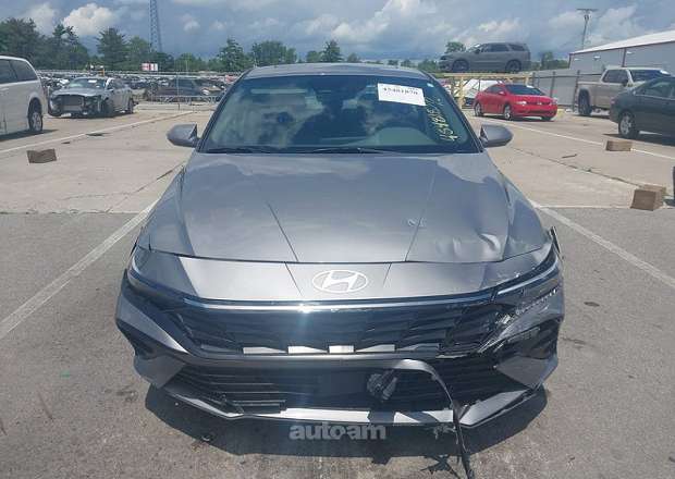 Hyundai Elantra 2024 — լուսանկար 4