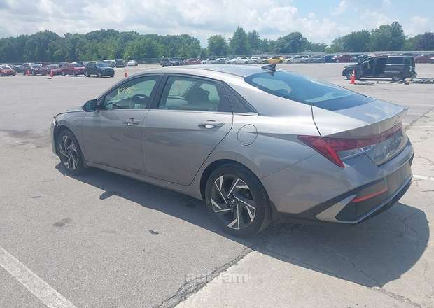 Hyundai Elantra 2024 — լուսանկար 5