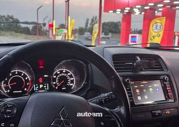 Mitsubishi Outlander 2018 — լուսանկար 4