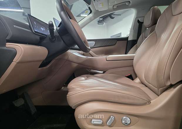 Leapmotor C11