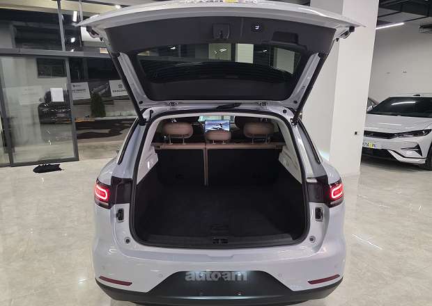 Leapmotor C11