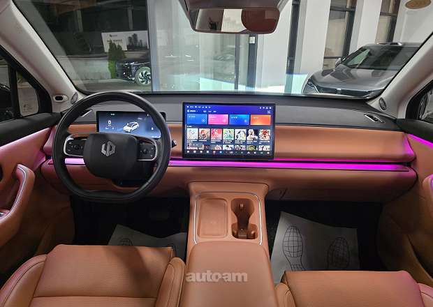 Leapmotor C10
