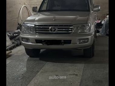 Toyota Land Cruiser 100  2006 