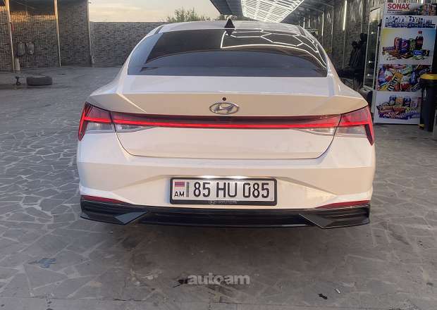 Hyundai Elantra 2021 — լուսանկար 2